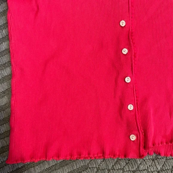 LIZ CLAIBORNE RED RIBBED BUTTON TOP S - Picture 4 of 4